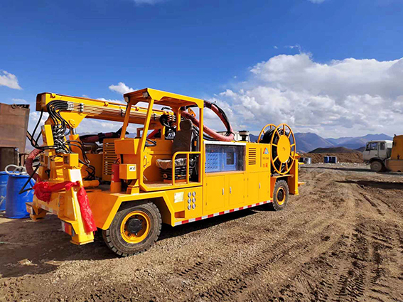 礦用柴油機濕式混凝土噴射車